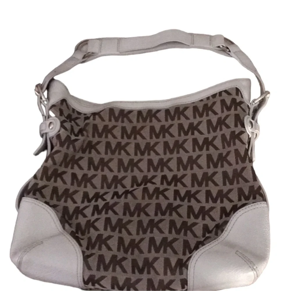 Micheal Kors white leather & brown monogram canvas shoulder bag ,gold hardware